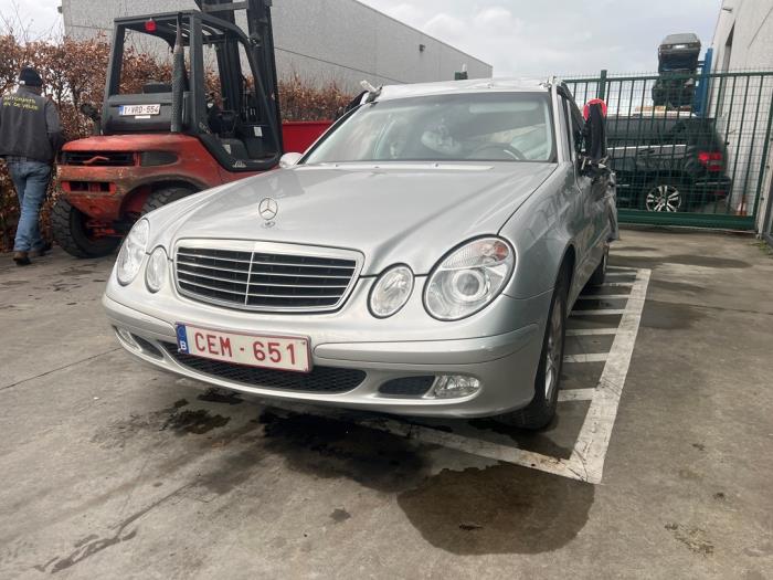 Mercedes E-Klasse V881