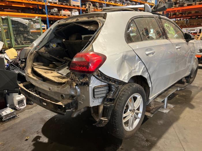 Mercedes A-Klasse V884