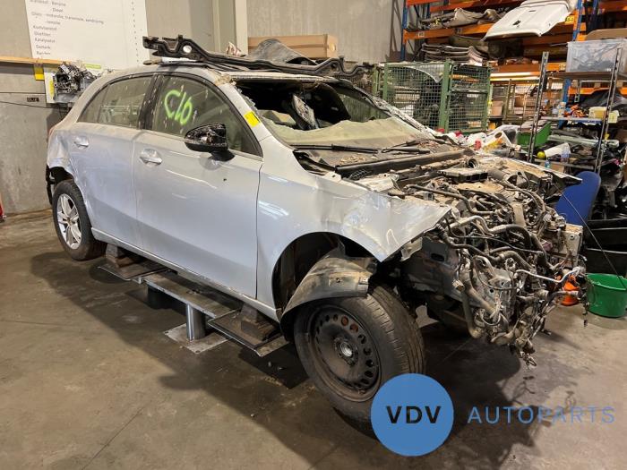Mercedes A (177.0) 1.5 A-180d