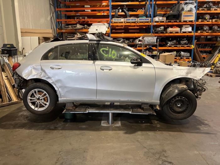 Mercedes A-Klasse V884