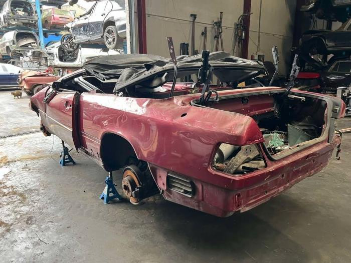 Mercedes E-Klasse V886