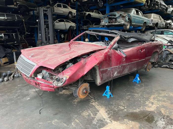 Mercedes E-Klasse V886