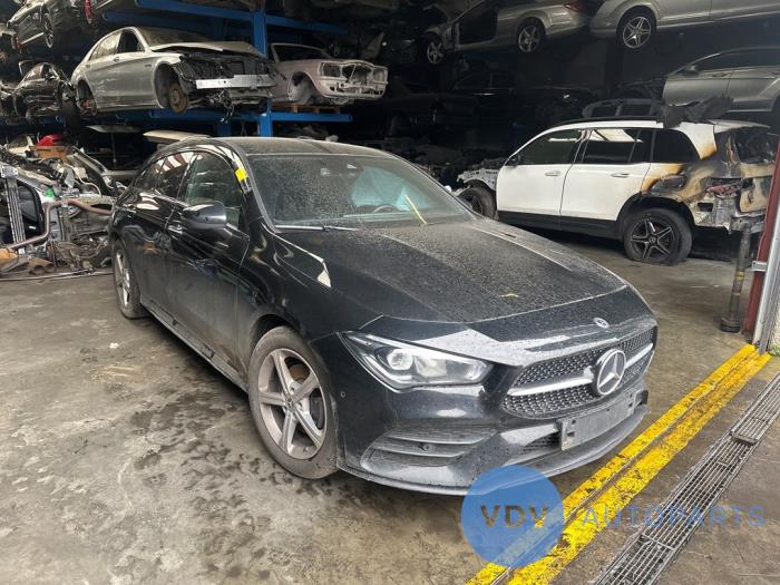 Mercedes CLA Shooting Brake (118.6) 1.5 CLA-180d