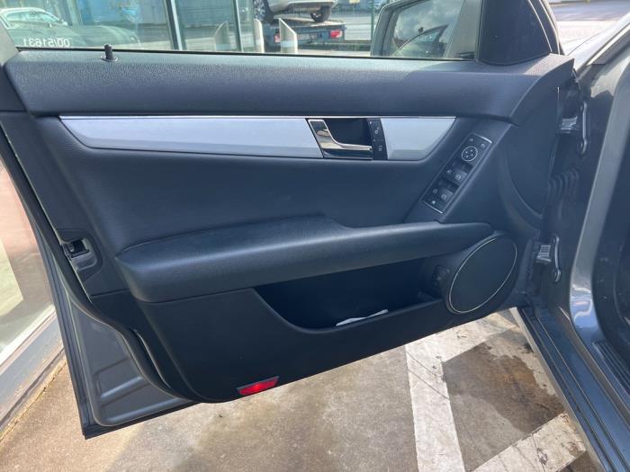 Mercedes C-Klasse V891