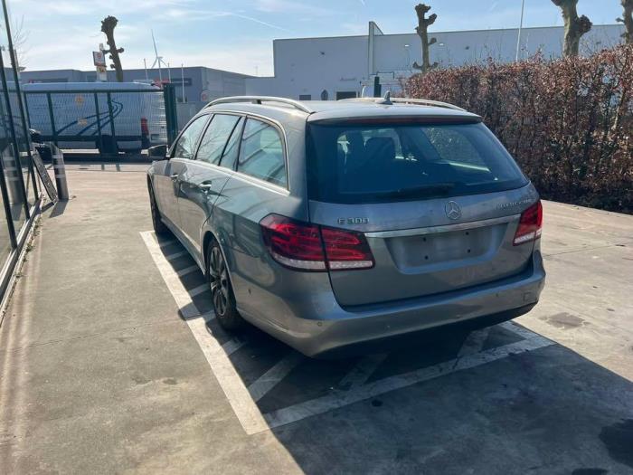 Mercedes E-Klasse V896