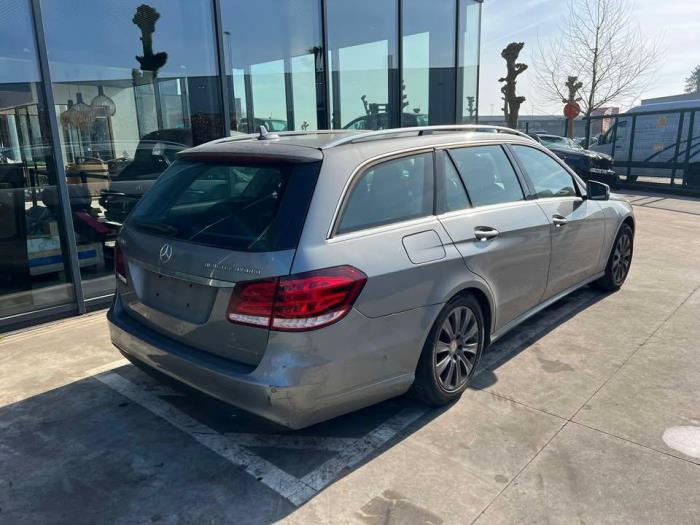 Mercedes E-Klasse V896