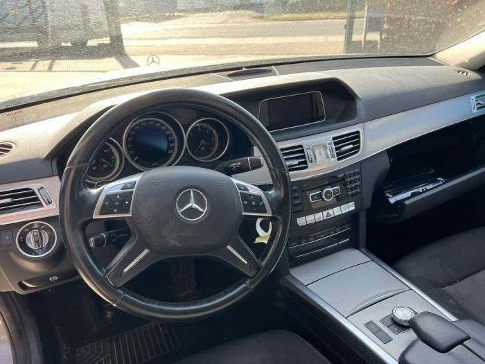 Mercedes E-Klasse V896