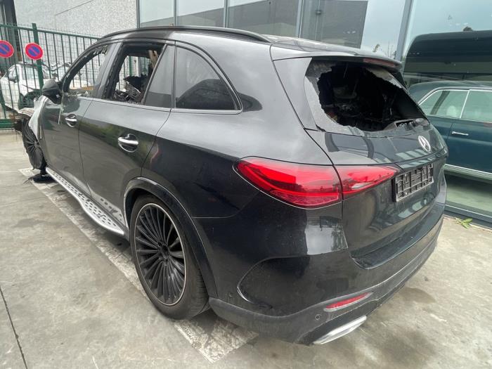 Mercedes GLC-Klasse V926