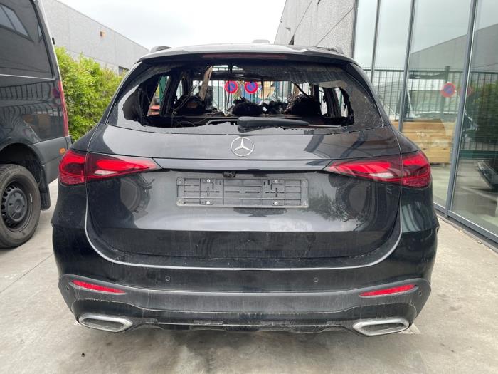 Mercedes GLC-Klasse V926