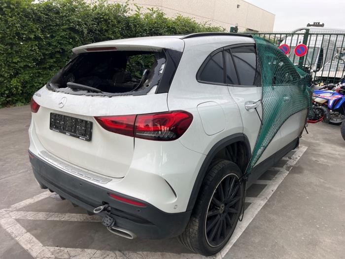 Mercedes GLA 1.3 250 e Turbo 16V Sloopvoertuig (2022, Wit)