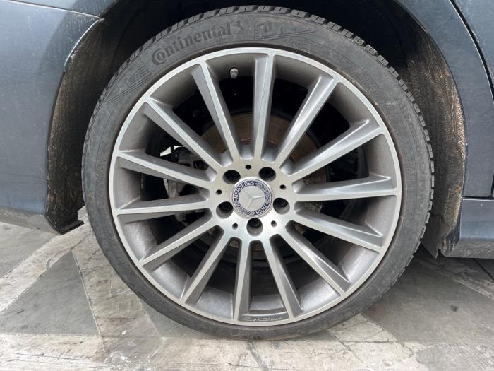 Mercedes C-Klasse V947