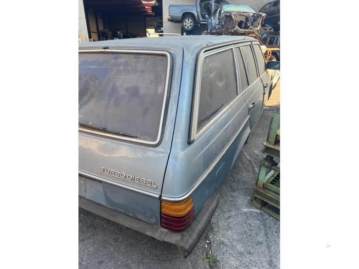 Mercedes 200 - 500 V960