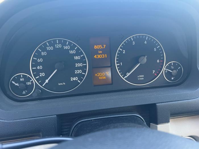 Mercedes A-Klasse V966