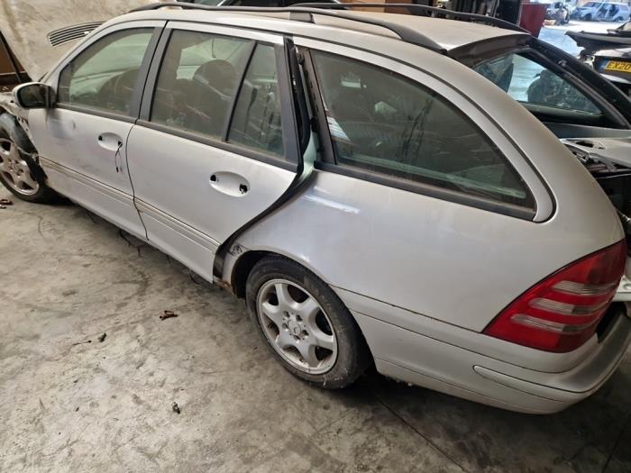 Mercedes C-Klasse V973