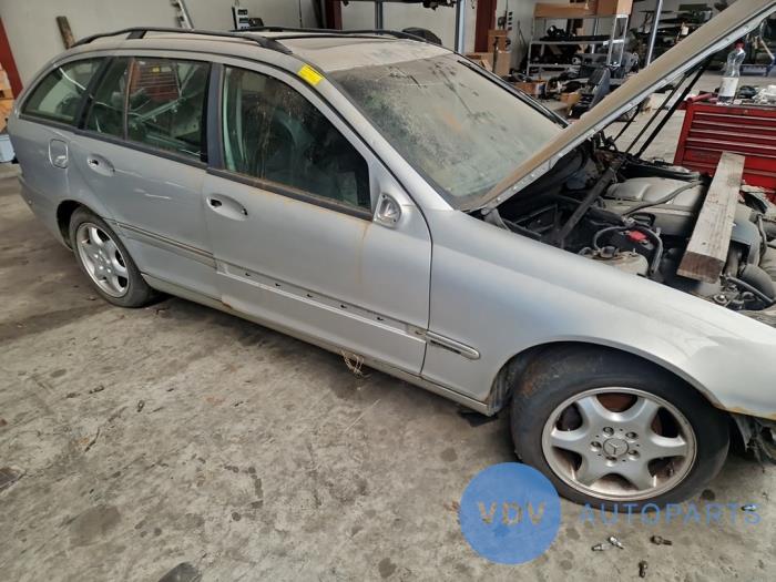 Mercedes C Combi (S203) 2.2 C-220 CDI 16V