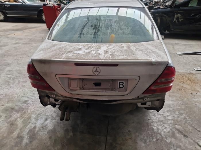 Mercedes C-Klasse V974