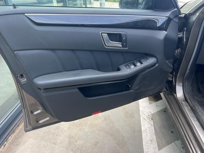 Mercedes E-Klasse V981