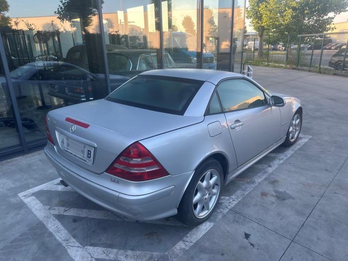 Mercedes SLK 2.0 200 K 16V Sloopvoertuig (2001, Grijs)