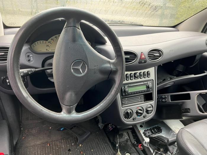 Mercedes A-Klasse V984