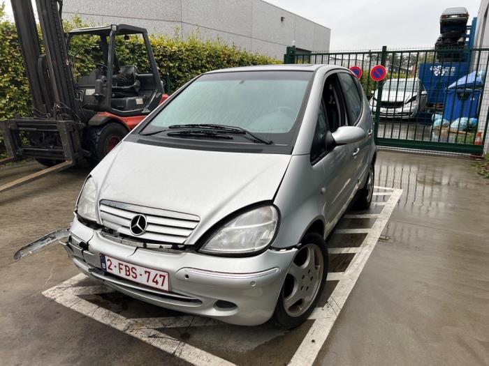Mercedes A-Klasse V984