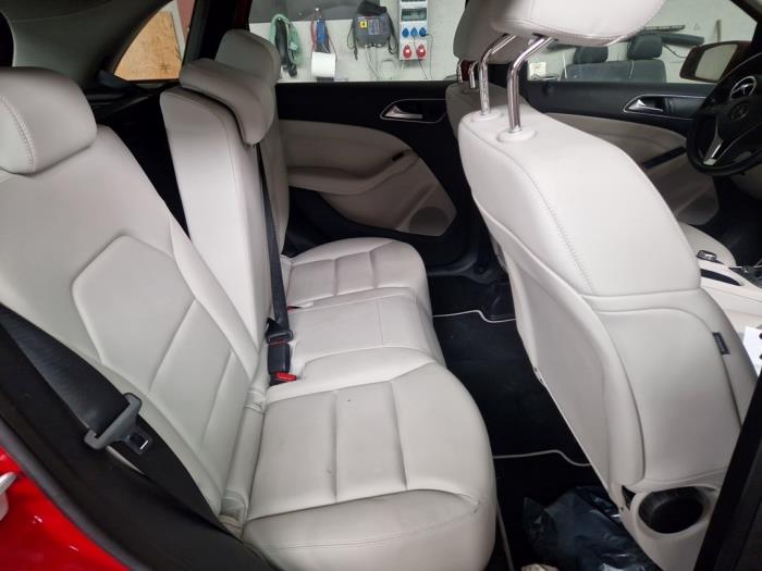 Mercedes B-Klasse V995