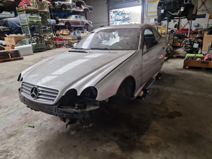 Mercedes CL V1011