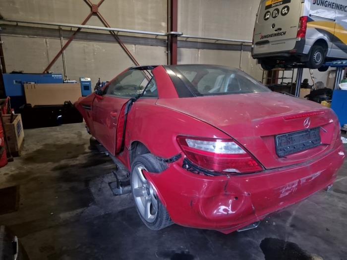 Mercedes SLK 1.8 200 16V BlueEFFICIENCY Sloopvoertuig (2011, 590)
