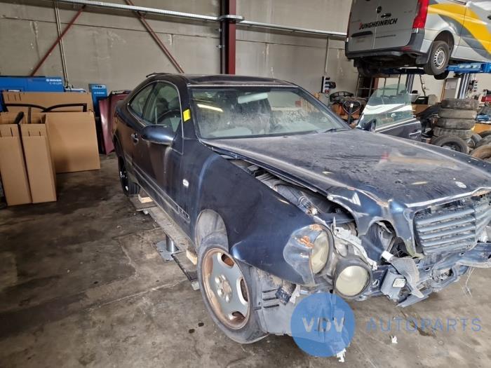 Mercedes CLK (C208) 2.0 200K 16V
