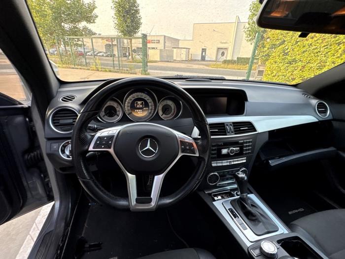 Mercedes C-Klasse V1033