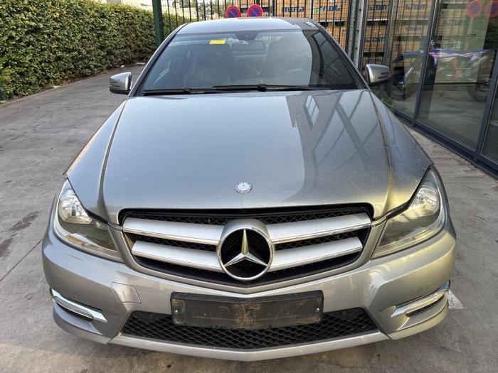 Mercedes C-Klasse V1033