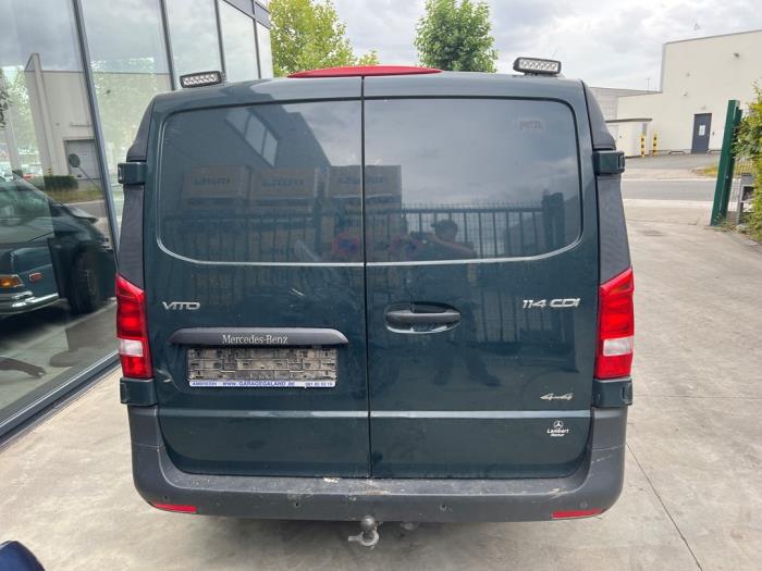 Mercedes Vito 2.2 119 CDI 16V BlueTEC 4x4 Sloopvoertuig (2019, Graniet, Groen)
