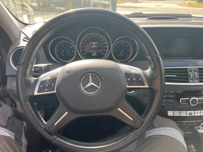 Mercedes C-Klasse V1041