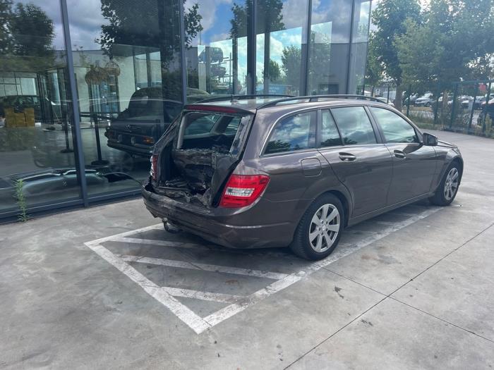 Mercedes C-Klasse V1041