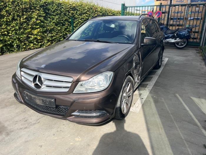 Mercedes C-Klasse V1041