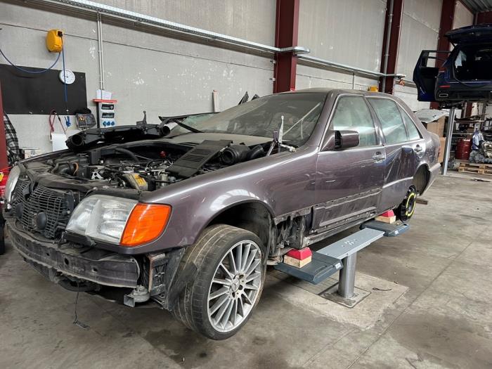 Mercedes S-Klasse V1043