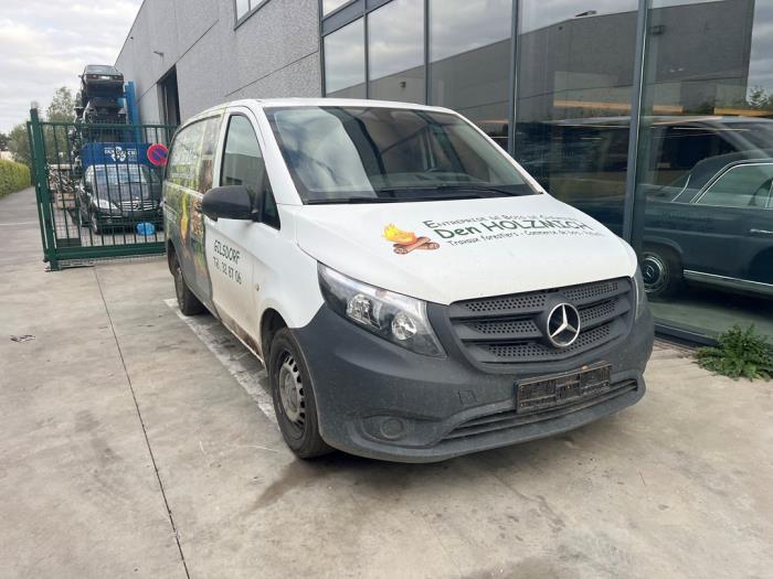 Mercedes Vito V1044