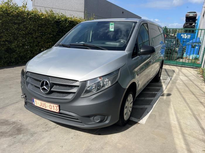 Mercedes Vito V1053