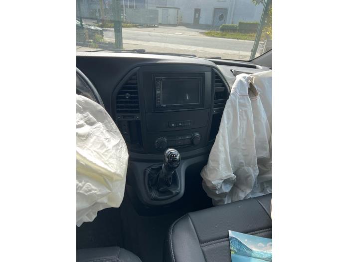 Mercedes Vito V1053