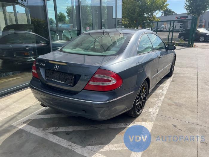 Mercedes CLK 2.6 240 V6 18V Sloopvoertuig (2002, Blauw)