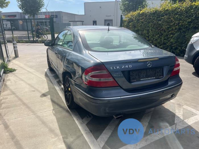 Mercedes CLK 2.6 240 V6 18V Sloopvoertuig (2002, Blauw)