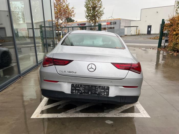 Mercedes CLA 1.5 CLA-180d Sloopvoertuig (2020, Zilver)