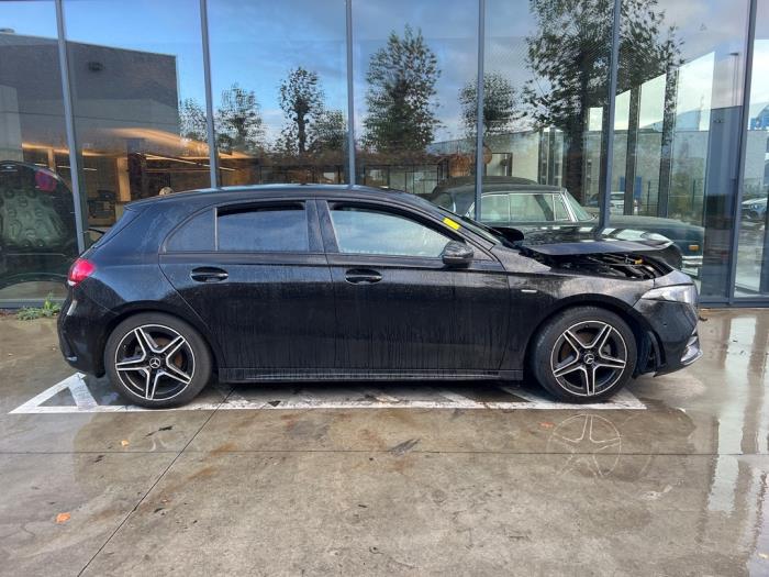 Mercedes A-Klasse V1087