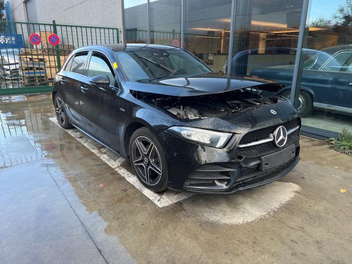 Mercedes A-Klasse V1087