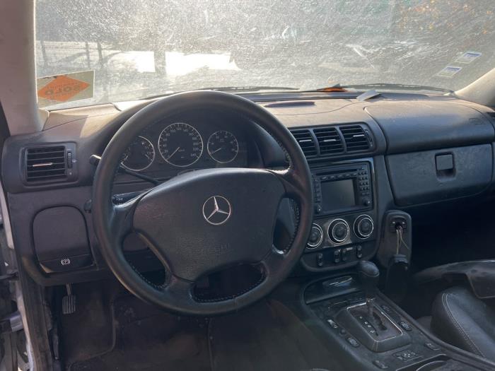 Mercedes ML-Klasse V1089