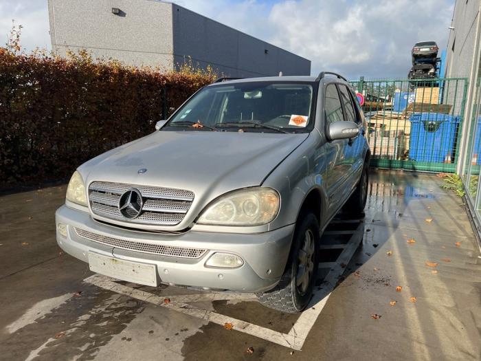 Mercedes ML-Klasse V1089