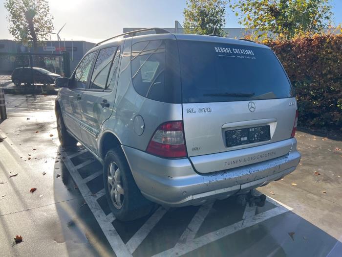 Mercedes ML-Klasse V1089