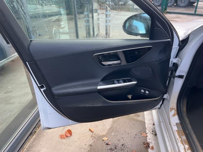 Mercedes C-Klasse V1090