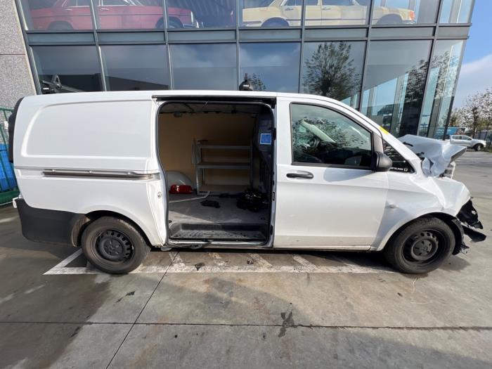 Mercedes Vito V1091