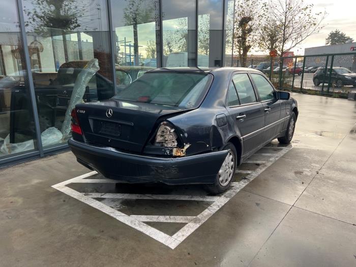 Mercedes C-Klasse V1096