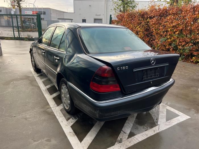 Mercedes C-Klasse V1096
